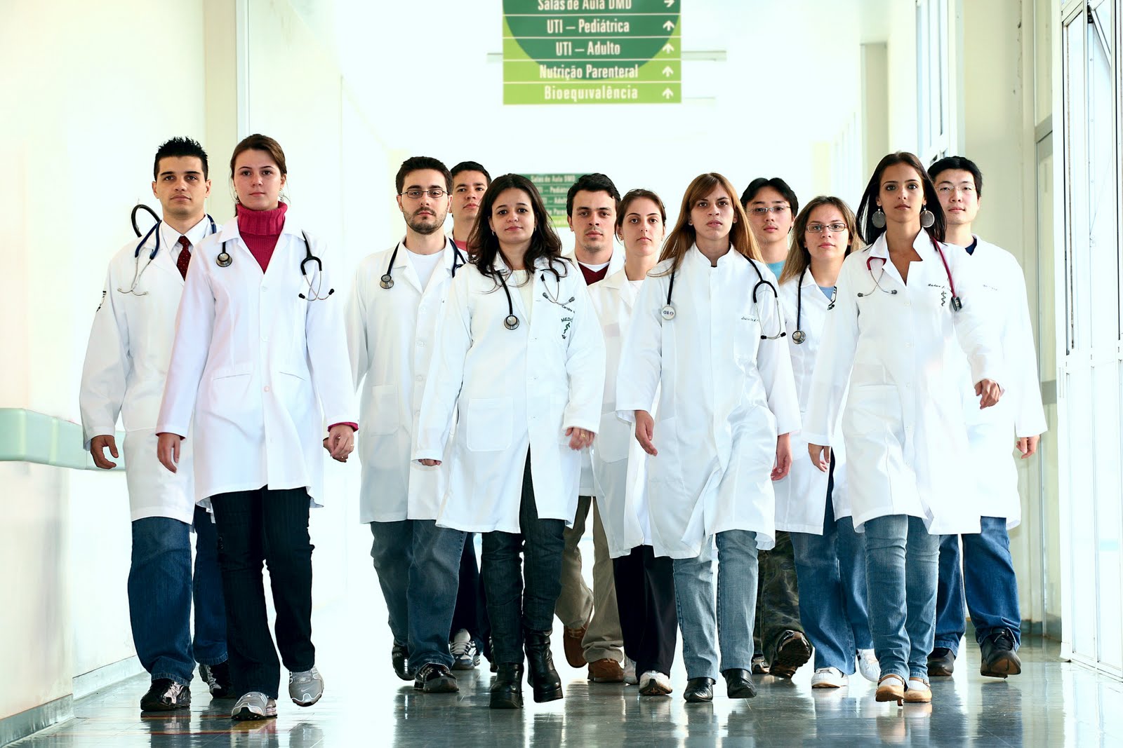 Estácio lança edital para professores em graduação de Medicina em Quixadá e Canindé