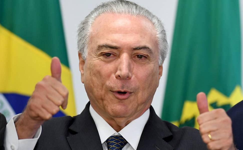 Governo Temer estuda aumentar impostos sobre combustíveis para fechar contas