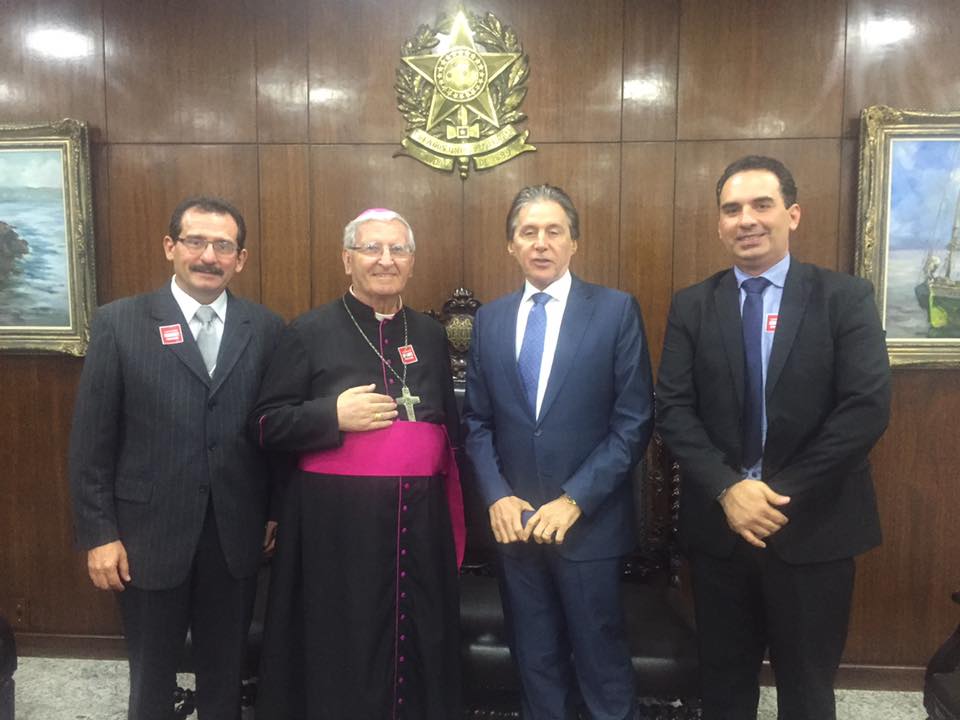 Presidente do Senado recebe investidores quixadaenses em Brasília