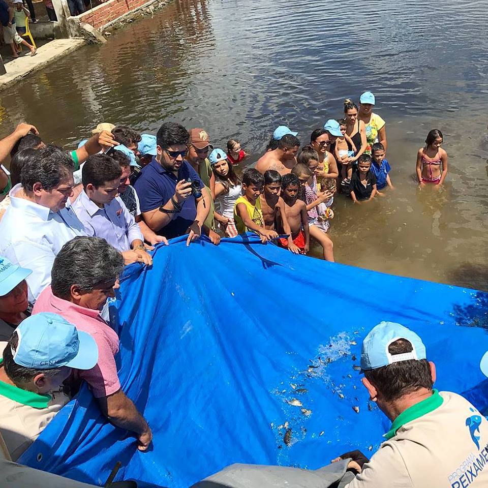 Governo do Estado começa distribuição de 300 mil peixes em açudes de Quixadá