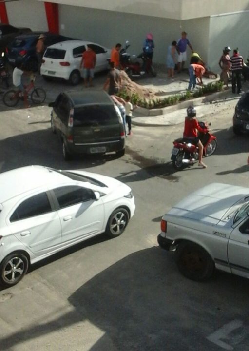Mototaxista fica ferido em acidente no Centro de Quixadá