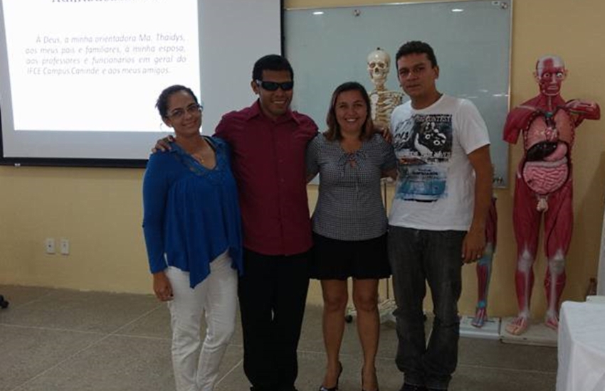 Estudante cego conquista diploma de graduação em Educação Física no município de Canindé