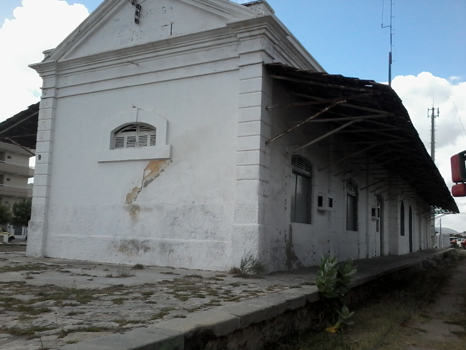 Prédio da antiga estação ferroviária em Quixadá será transformado em Centro Municipal de Tecnologia da Informação