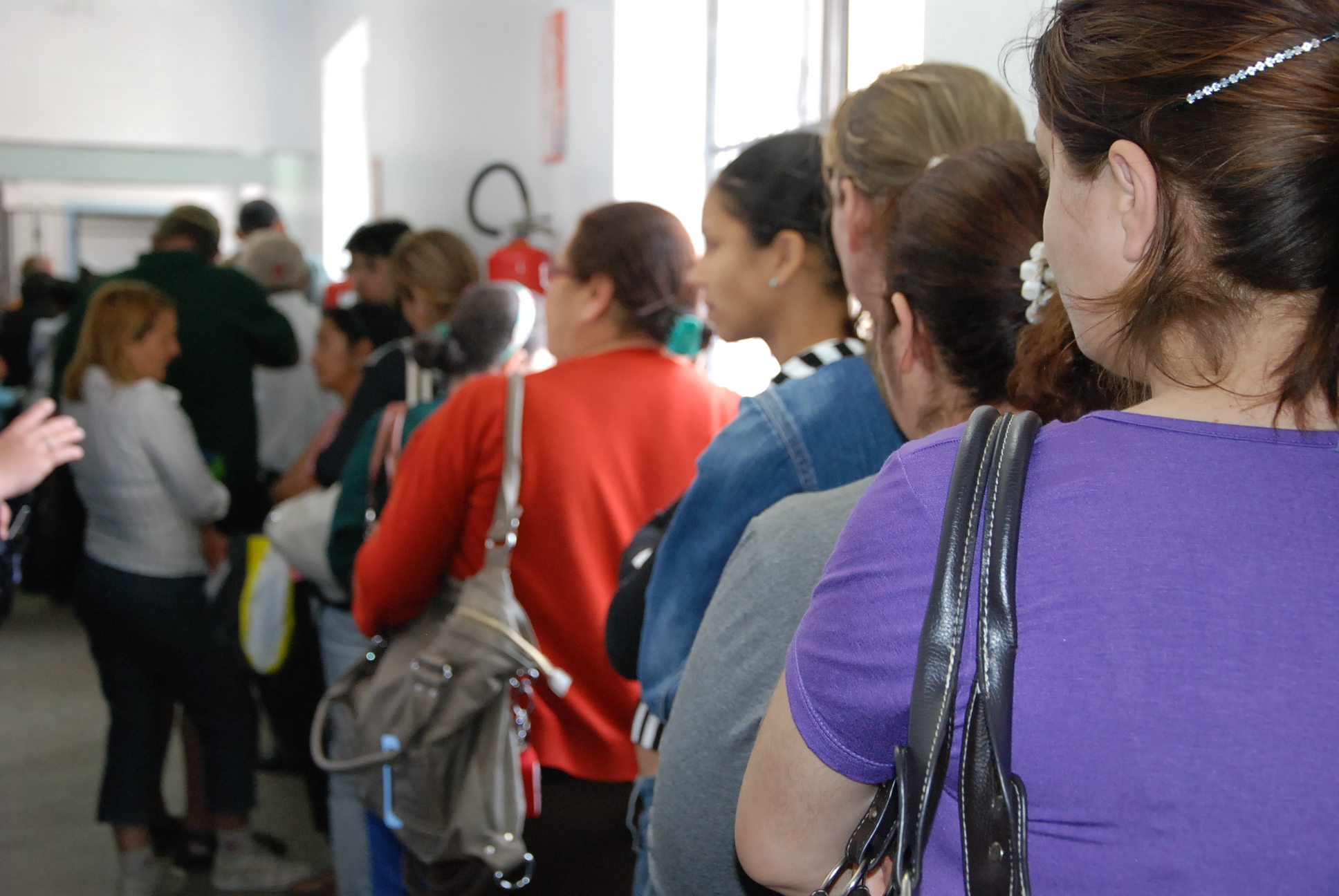 Procon da capital quer que bancos indenizem clientes por espera superior a 15 minutos para atendimento