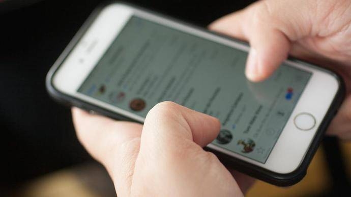 3 membros de grupo cearense de Whatsapp são presos por enviar pornografia infantil