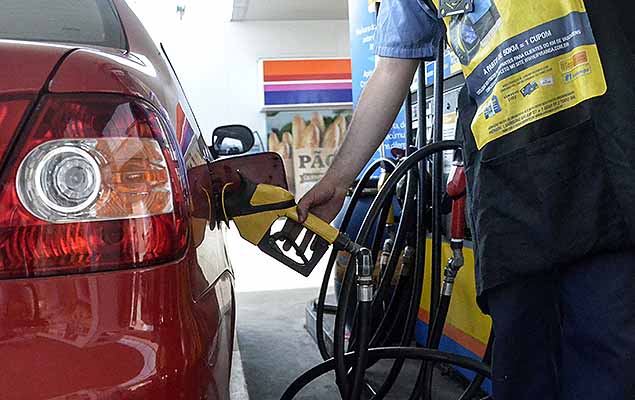 Temer dobra cobrança de tributos e preço da gasolina e do diesel aumentarão ainda mais
