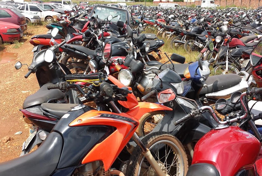 70 motocicletas apreendidas em Quixadá serão encaminhadas para leilão; confira a lista