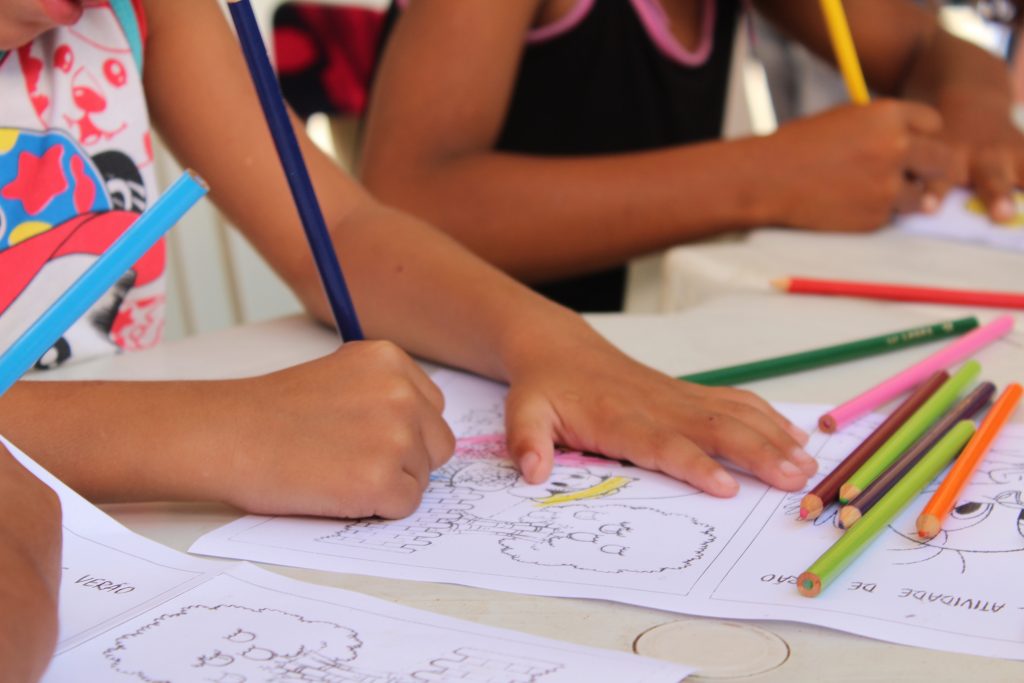 Ano letivo em 54 escolas de Quixadá começa dia 22 de janeiro; matrículas estão abertas até o dia 10