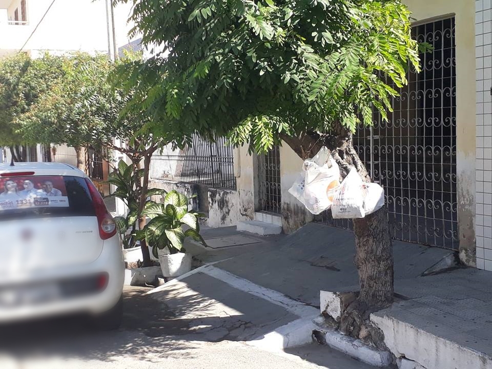Quixadá amanhece sem coleta de lixo nesta terça-feira