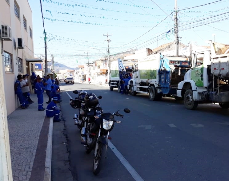 Garis voltam a paralisar atividades em Quixadá