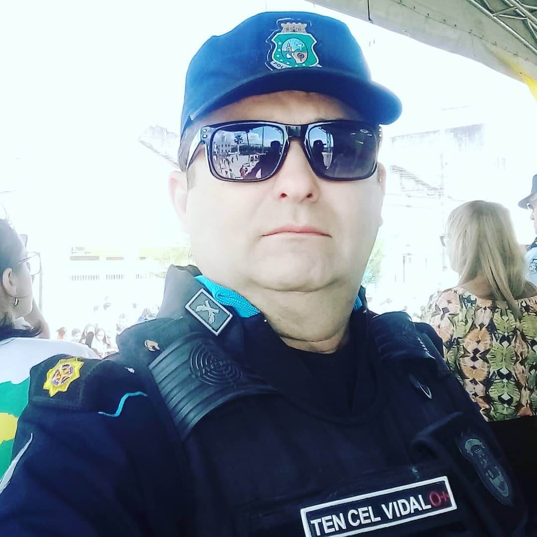 Comandante da PM no Sertão Central tranquiliza população: “Nosso efetivo está reforçado. A Polícia está presente.”