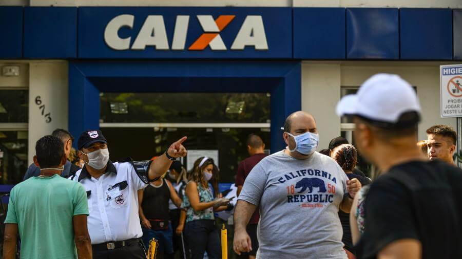 Ação do MPCE, MPF e DPCE cobra que pagamento de auxílio emergencial seja feito por outros bancos