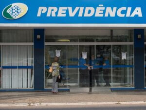 INSS volta a conceder auxílio-doença sem perícia; veja regras