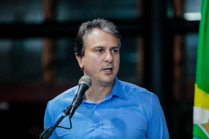 Deputado diz que anda nu se algum governo tiver investido mais em segurança que o de Camilo