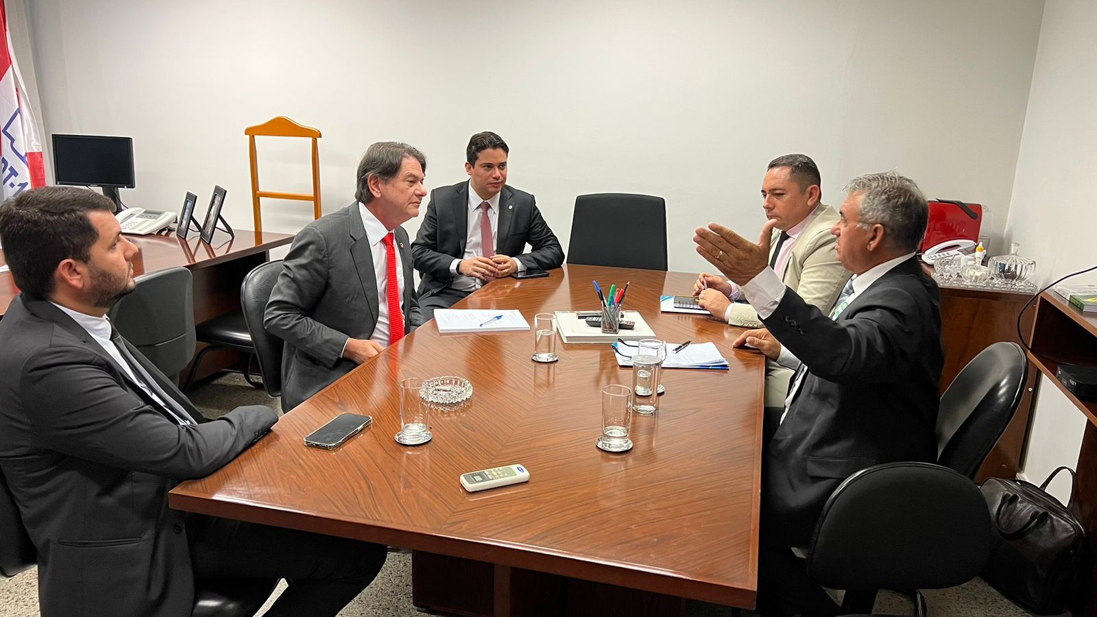 Edinho Nobre visita Brasília e articula recursos para Banabuiú