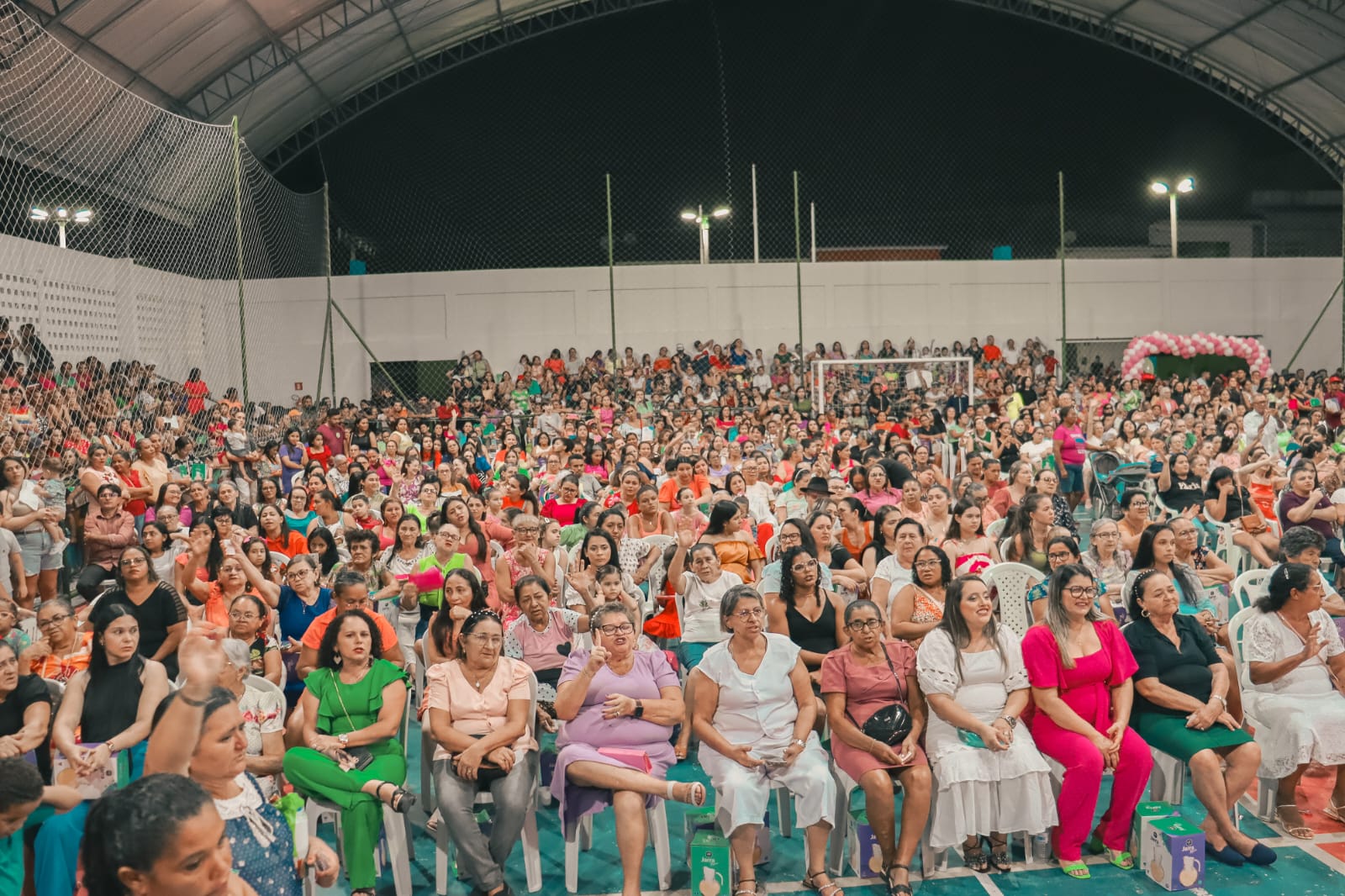 Emoção e gratidão em Ibicuitinga marcam evento em comemoração ao Dia das Mães
