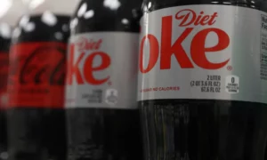 Aspartame, um dos adoçantes mais populares do mundo, será declarado cancerígeno por órgãos de saúde