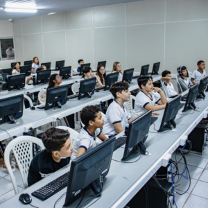 UniCatólica e CDVA promovem Curso de Informática e preparam alunos para o futuro tecnológico