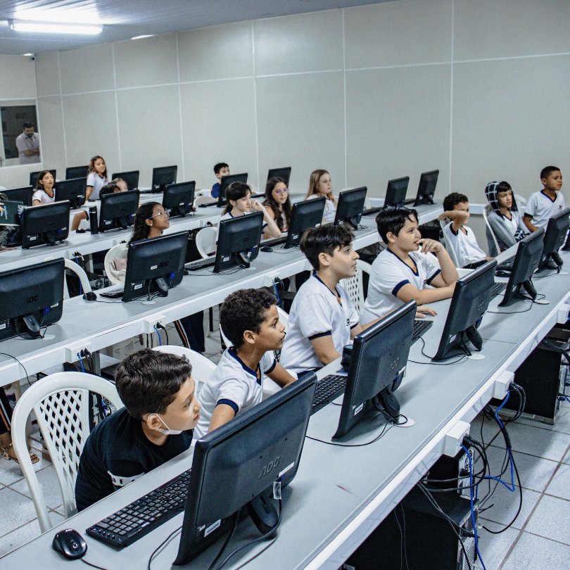 UniCatólica e CDVA promovem Curso de Informática e preparam alunos para o futuro tecnológico