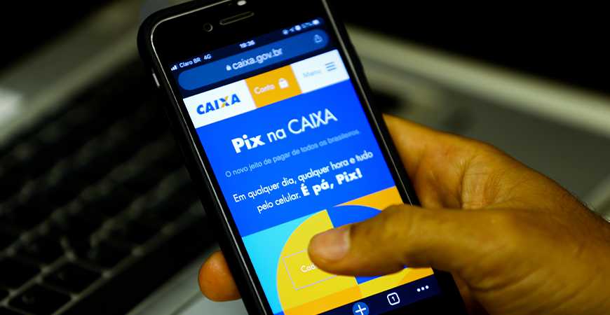 Lula pede e Caixa suspende cobrança de taxa para PIX de contas de pessoas jurídicas