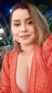 Não deixe sua carreira, profissão e formação ao casar e tenha isso como prioridade