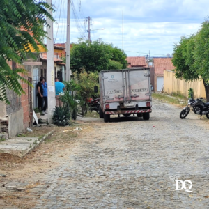 Homem tem testículos cortados com faca em Quixadá e é transferido para Fortaleza