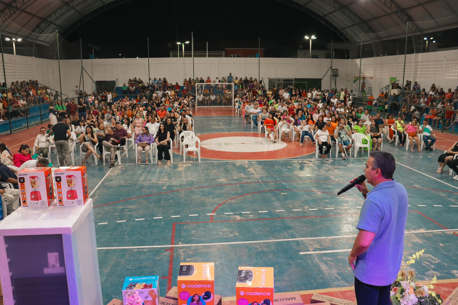 Festa do Servidor Público de Ibicuitinga atrai multidão ao Ginásio Poliesportivo