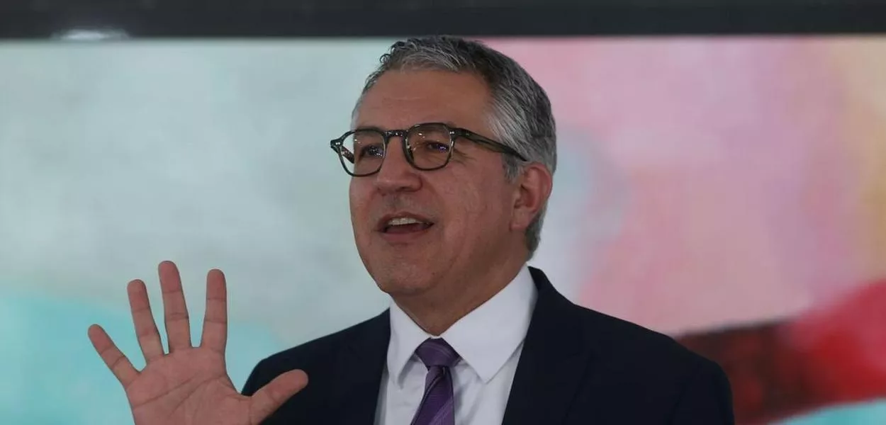 Governo anuncia novo edital para contratação de 2.200 profissionais no programa Mais Médicos