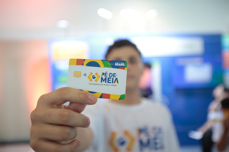 Pagamento da primeira parcela do Pé-de-Meia será efetuado a partir desta segunda-feira (31)