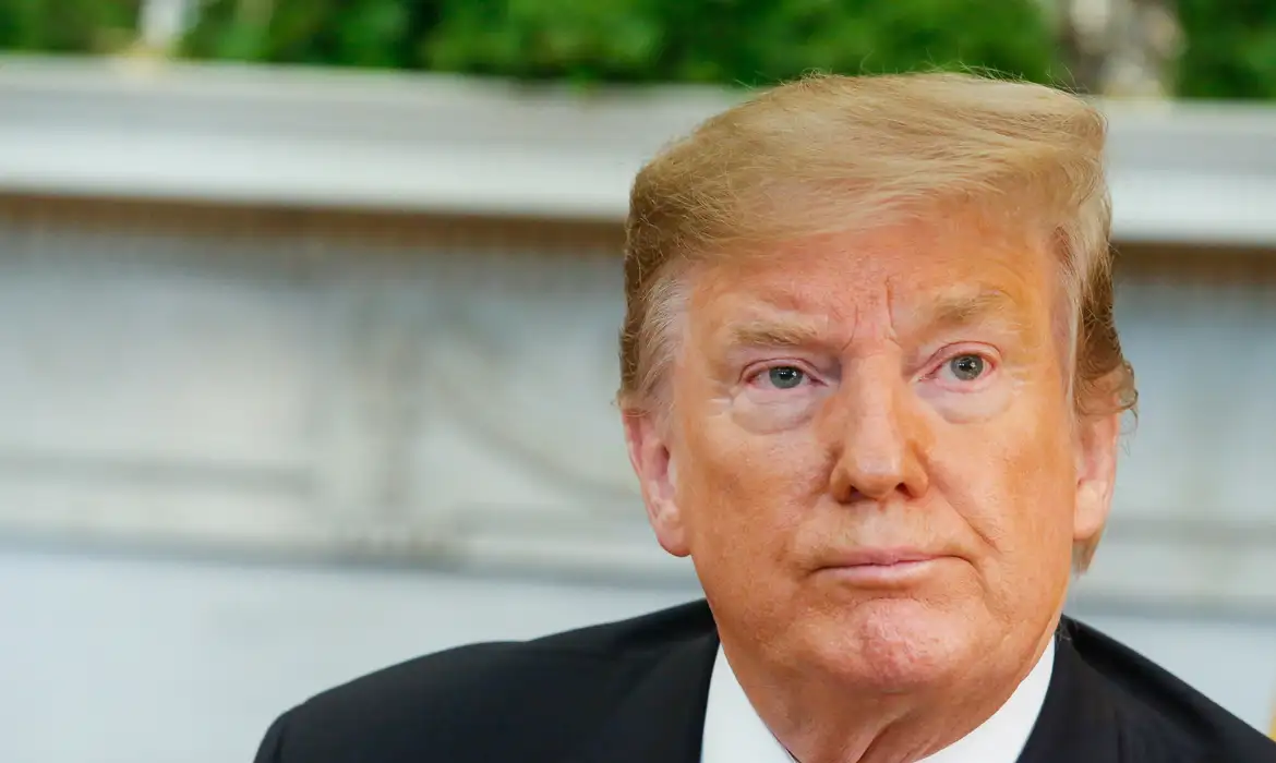 Tarifas de Trump fortalecem relações comerciais entre Brasil e China
