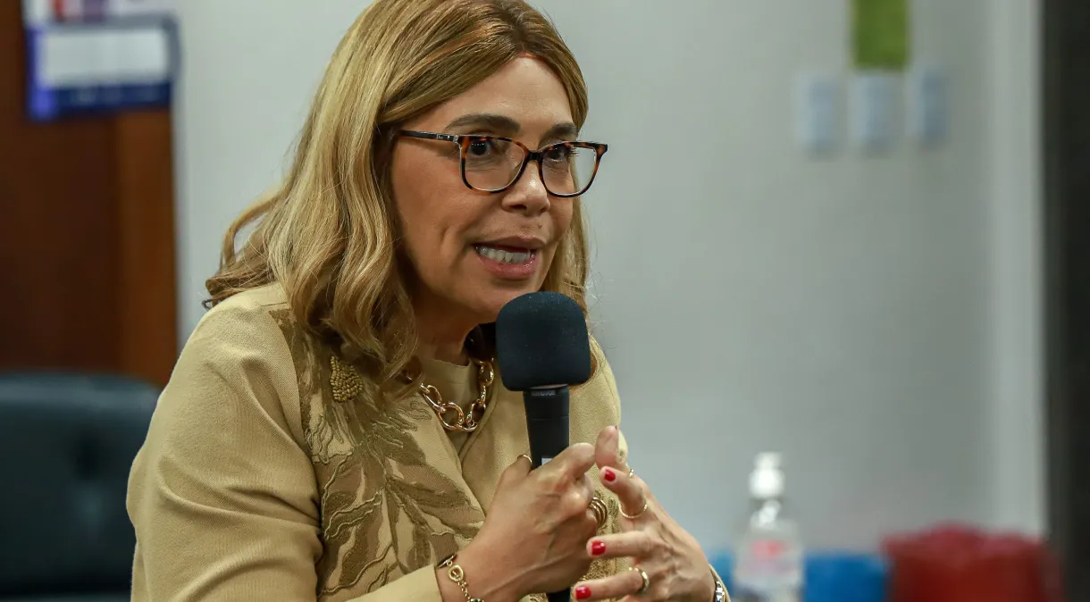 Polêmica: Vereadora diz que incomoda por ser “branca, bonita e rica”