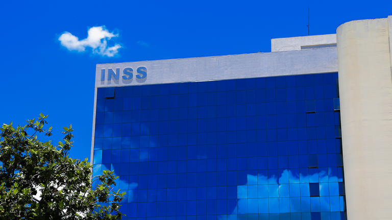 Ventos das mudanças no INSS chegam ao Ceará: comando nacional demite gerente da entidade no Estado