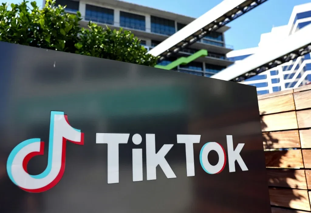 Governo Lula negocia investimento de R$ 50 bilhões do TikTok no Ceará para data centers