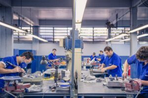 Quixeramobim lidera geração de empregos no Sertão Central, aponta Caged