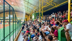 Choró inaugura Ginásio Poliesportivo com presença de cerca de 2 mil pessoas