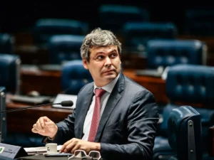 PT propõe novo crime de “alta traição à pátria” com pena de até 40 anos de prisão