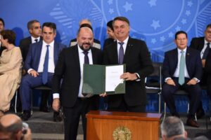 CPMI pede prisão preventiva de ex-ministro de Bolsonaro por envolvimento em esquema bilionário no INSS