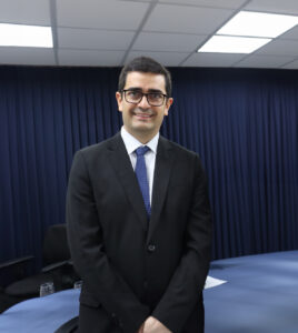 Professor James Bessa anuncia renúncia à reitoria da Unicatólica de Quixadá