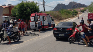Grave acidente com caminhão deixa motorista morto no Residencial Raquel de Queiroz, em Quixadá