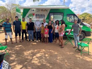 Unidade Odontológica Móvel leva atendimento extra às comunidades rurais de Ibaretama