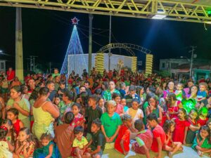 Natal das Famílias reúne moradores em noite de confraternização e celebração em Ibaretama