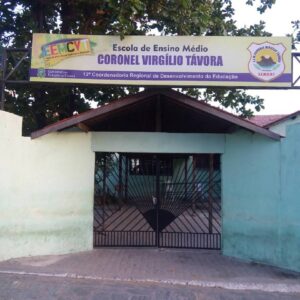 SAMU atende ocorrência em escola e confirma morte de vigilante em Quixadá