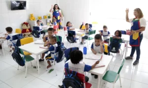 Uma em cada 10 crianças de 4 e 5 anos está fora da escola em 876 cidades brasileiras