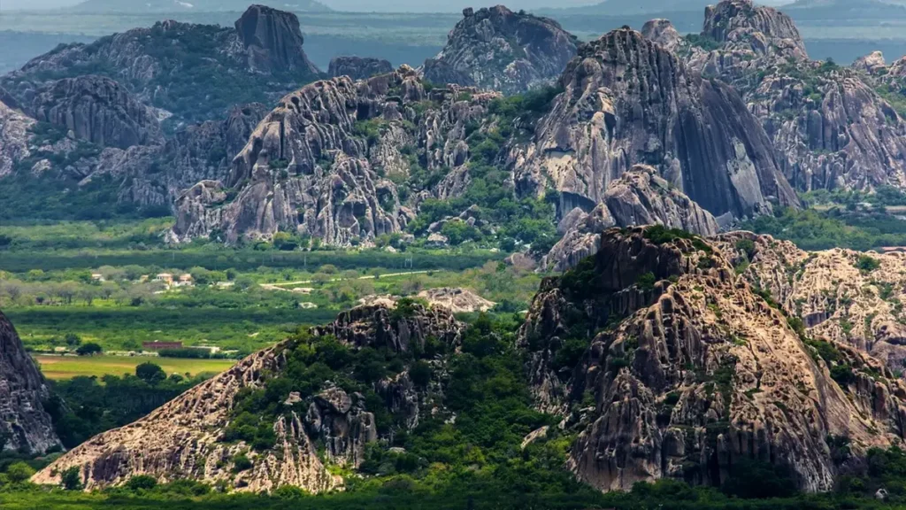Registro da paisagem de Quixadá.